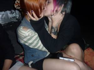 Drunken Emo Girls x115 l7bgxibk7e