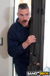Diamond Banks Fucking The Repairman - 509x p7bheakphj