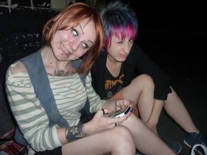 Drunken Emo Girls x115 t7bgxhpb3l