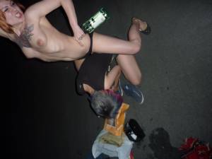 Drunken-Emo-Girls-x115-n7bgxiw4nz.jpg