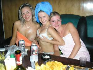 Hot girls, homemade Party x 51 h7bgw67z6z