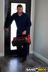 Diamond Banks Fucking The Repairman - 509x x7bhebcue3