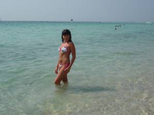 Two girls on Vacation x 40 d7bh5p55vh