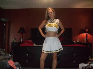 Hot, big boobs Cheerleader x 42 g7bh6vo6zr