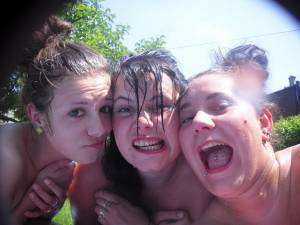 Teens Enjoy a Small pool in the Backyard x 104 g7bh41hwqs