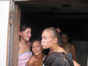Five naked girls, fun in Sauna x 125 z7bh7hcriy