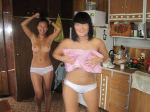 Five naked girls, fun in Sauna x 125 y7bh7gqgpd