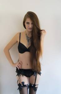 Unknown Amateur Brunette Teen Photoshoot 77bh6evrt2