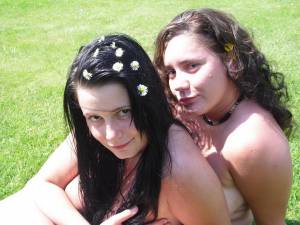 Teens Enjoy a Small pool in the Backyard x 104 n7bh42lcjs