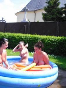 Teens Enjoy a Small pool in the Backyard x 104 p7bh42eox6