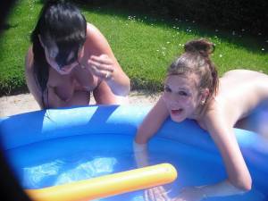 Teens Enjoy a Small pool in the Backyard x 104 17bh41dcqt