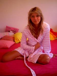 Teen Girlfriend Sexy Pics x58 u7bh5ndgjs