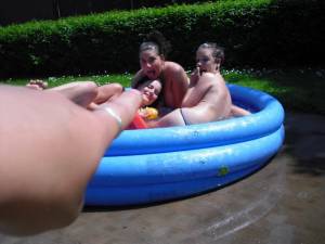 Teens Enjoy a Small pool in the Backyard x 104 b7bh42h4cd