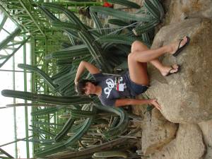 Two girls on Vacation x 40 17bh5pl2yz