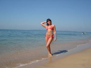 Two girls on Vacation x 40 07bh5p0whg
