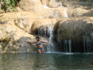 Two girls on Vacation x 40 07bh5pftrj