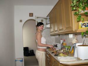 Pregnant Renata x91-x7bh9bqc3l.jpg