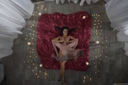 Sofi Ryan Cumming By Candle Light 299x 2495x1663 h7bii8oi4f