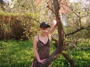 Wife outdoors and in the Gym x 70 57bi0mplcb