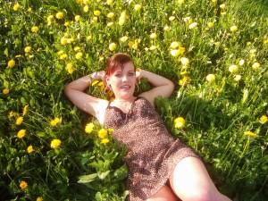 Wife outdoors and in the Gym x 70 07bi0mbyrj