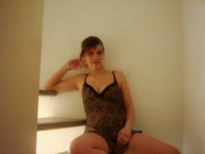 Wife outdoors and in the Gym x 70 f7bi0njlv3
