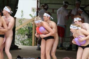 Watch Us Naked On Stage r7bi8rudvf