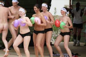 Watch Us Naked On Stage m7bi8rh5tx