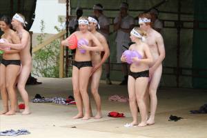 Watch Us Naked On Stage s7bi8r8set