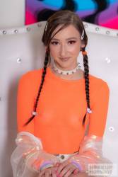 Carmen Rae Episode (593 Photos) c7b0790g4q