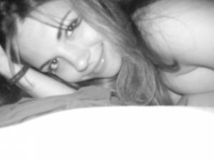 Beautiful girl posing for Bf x 32 67b09fclfq