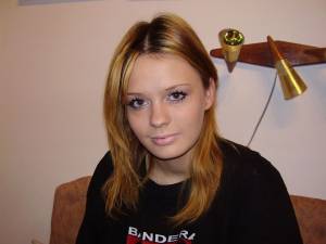 Beautiful redhair teen showing all x248 77b044lpve