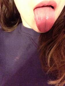 Cute amateur Teen has fun at home [677 Pics] t7b08jjo30