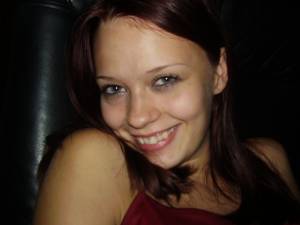 Beautiful redhair teen showing all x248 p7b040d4x1
