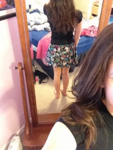 Cute amateur Teen has fun at home [677 Pics] h7b086rt0n