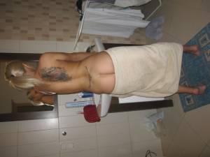 Beautiful, young, tattooed Blonde x 74 u7bij6kl6b