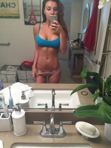 Beautiful, young with amazing Body x 74 g7bij3645j