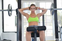 Nicole Aniston MILFs Keep It Tight - 1600px - 251X w7b2d68akj
