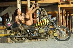 Presenting Vika I 77b0oxb57e