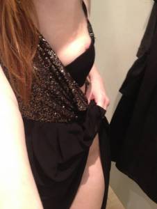 Stolen Mobile Phone Revealed Naked Redhead s7b18qdmge