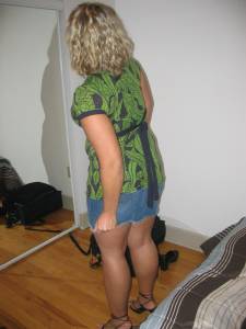 Shower and Posing x 122 67b15v8n60