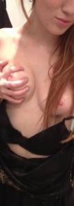 Stolen Mobile Phone Revealed Naked Redhead i7b18q1dge