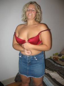 Shower and Posing x 122 m7b15vxthb