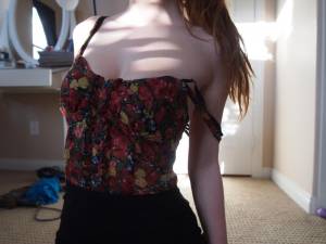 Stolen Mobile Phone Revealed Naked Redhead h7b18spvrp