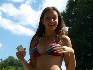 vacation 005 q7b30rix3i