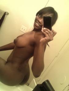 Sweet ebony love Selfshot x 18 o7b3jxqe1i