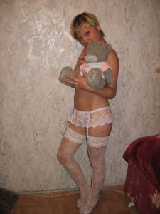Russian-blonde-beauty-at-Home-x-33-u7b3o1onve.jpg