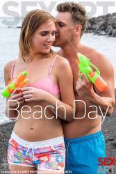 Oxana Chic Corey Beach Day (120 photos)(2886 X 4324)-s7b52tei2z.jpg