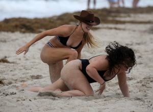 Eugenie Bouchard Nip Slip On The Beach In Miamiv7b4h6mcxj.jpg