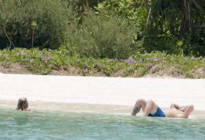 Katie Price Topless On A Beach In Miami-f7b4h8jxgd.jpg