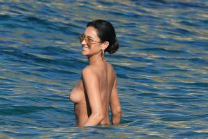 Shay-Mitchell-Topless-On-The-Beach-In-Mykonos%2C-Greece-d7b42u4rsh.jpg